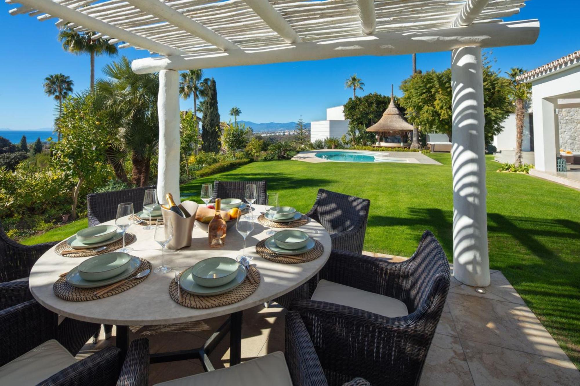 Absolute High End Near With Jacuzzi! Villa *
